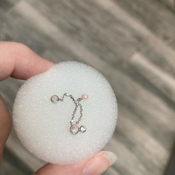 Junipurr Mei Triple Faux Opals, CZ and Chains 14 kt white gold - Picture 3 of 12